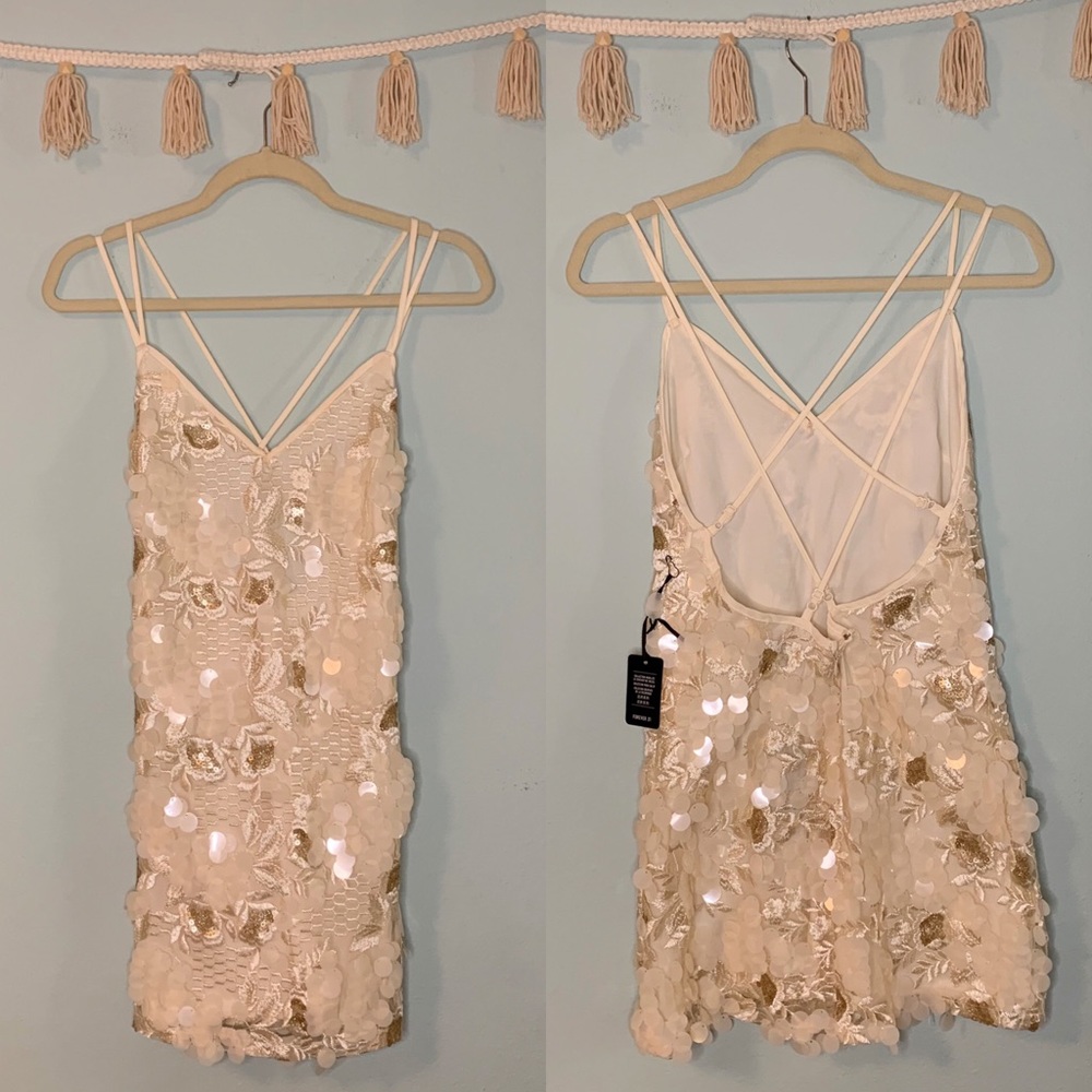 NWT Forever 21 After Dark Sequin Floral Mini Dress